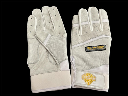 Clutch white BG/ gold missprint logo