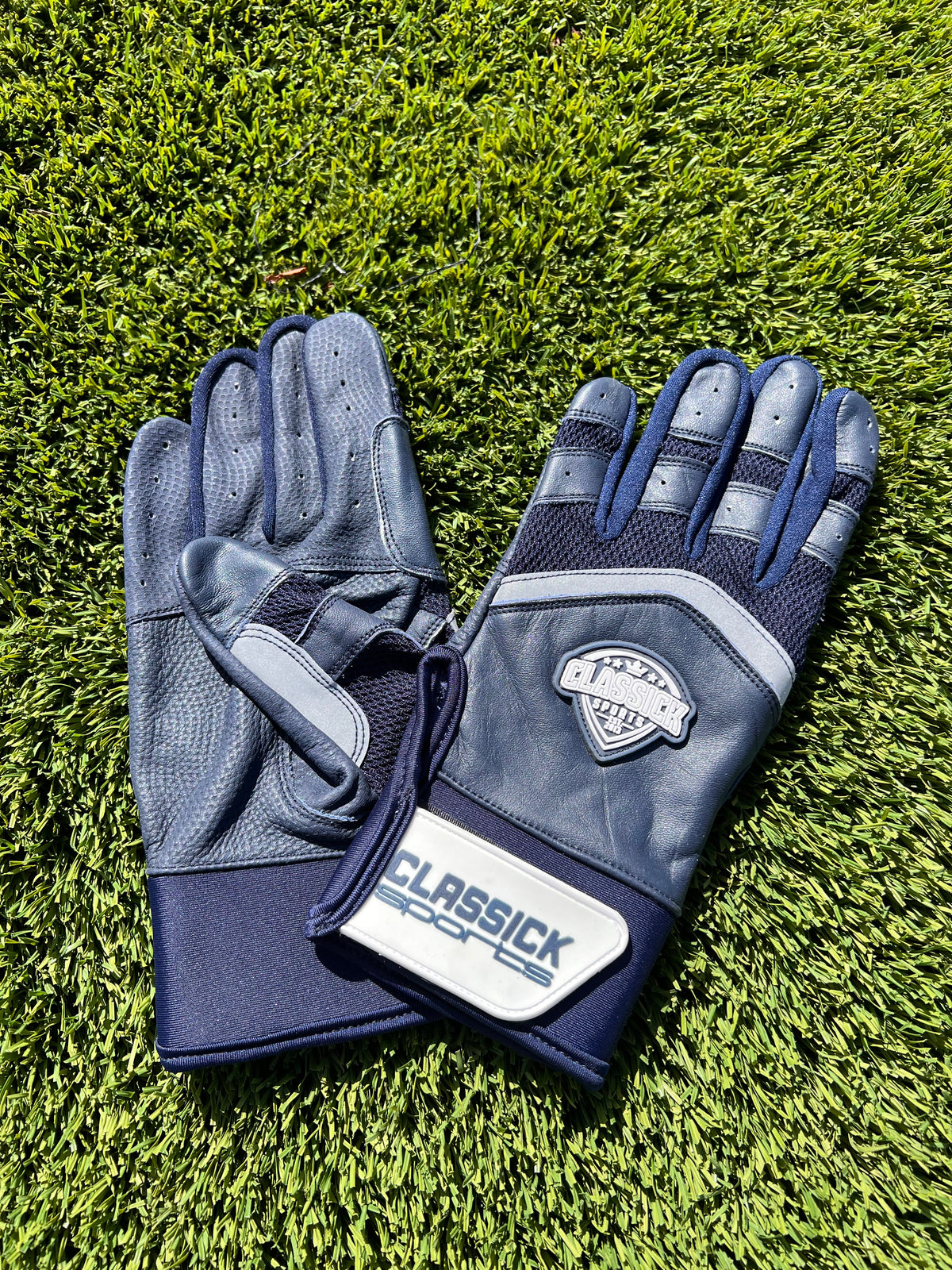 CS-3 Navy Batting Gloves