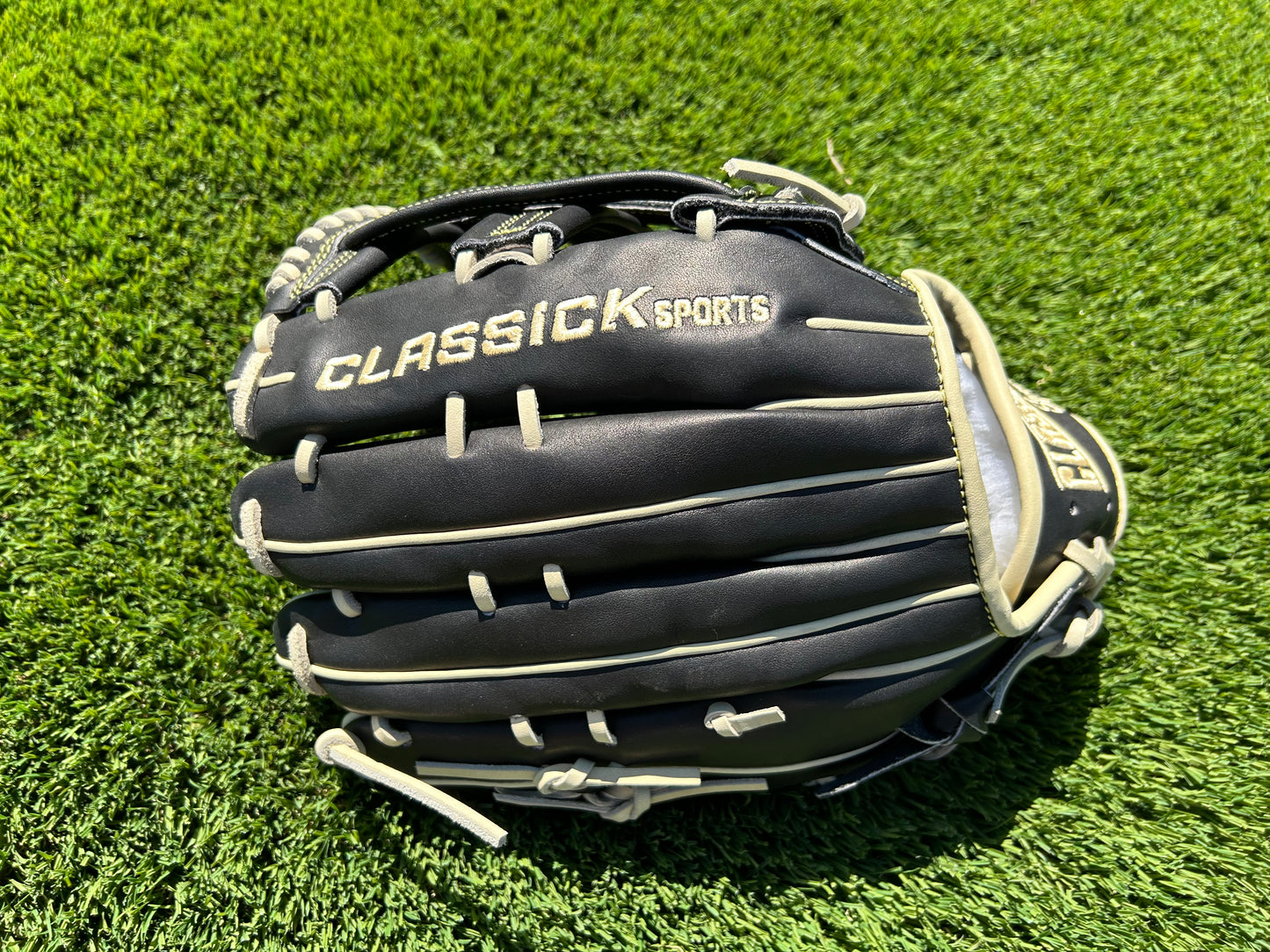Black/Blonde 13.5” W-Web RHT
