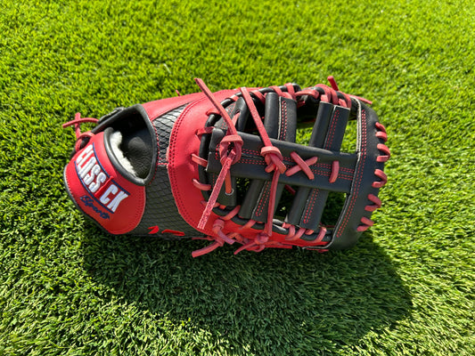 RHT 1B Glove (MISSPRINT)